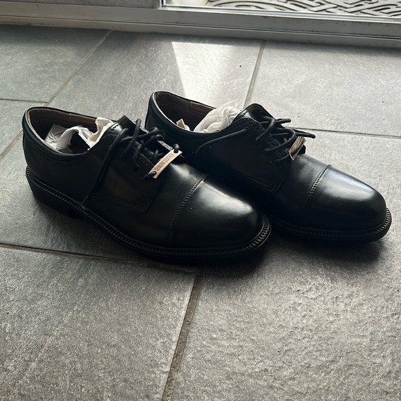 Genuine Leather Men’s Dockers Dress Shoes main image 4
